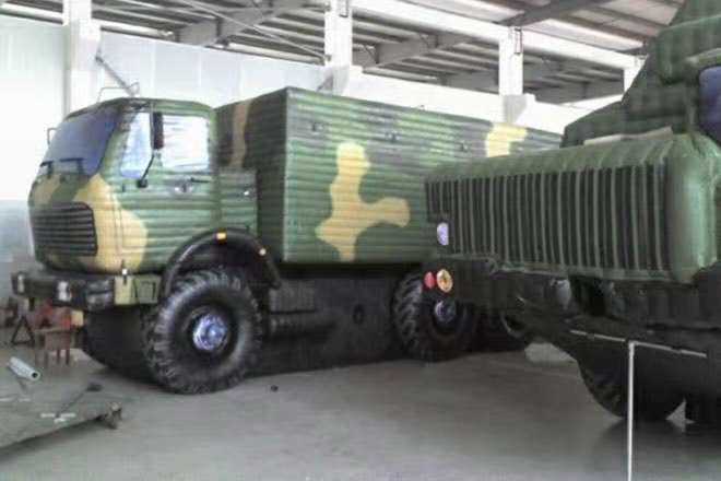 林芝大型军事车